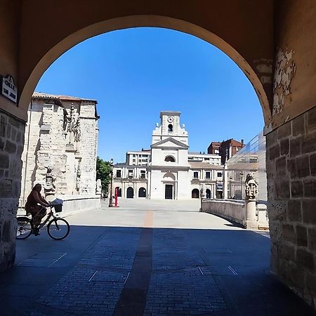 Monasterio Centro Historico Burgos Exterior foto